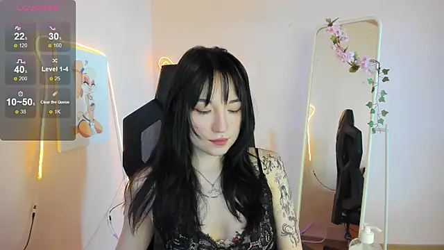 AliceeinWonderlanddd webcam