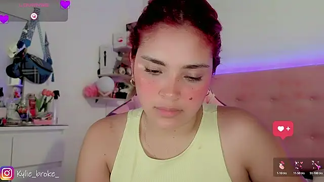 Kylie_brokee webcam