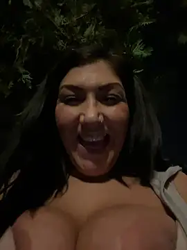 LittleMissEeve webcam