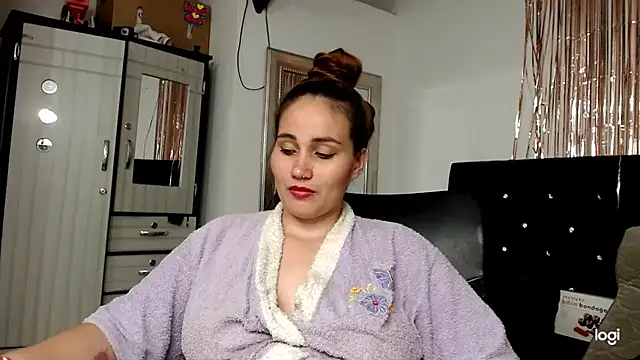 Baby_hornyJM webcam