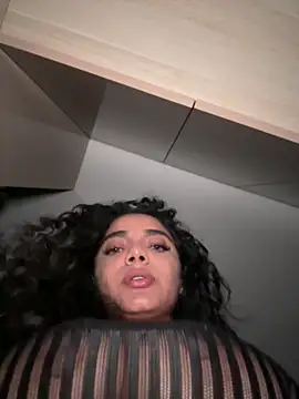Curlyierr webcam
