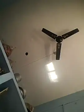 kirti-sharma webcam