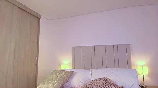 Anna-Lynn webcam