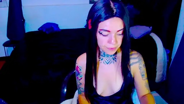 LannieGonzales webcam