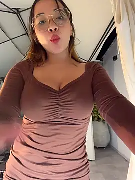 AliciaWhite_nt webcam