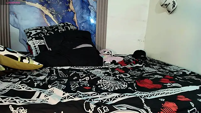 raven_robin_ webcam