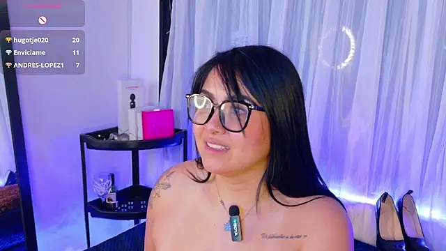 Victoria_J webcam