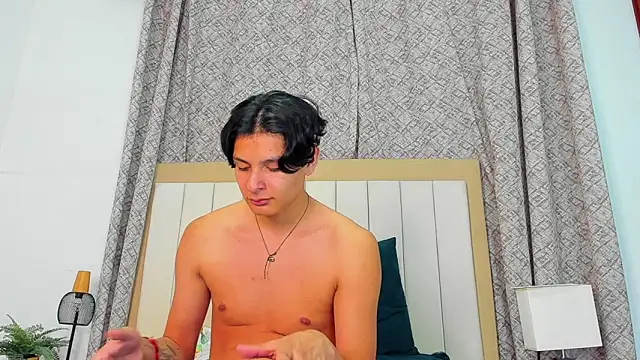 Maicol_ruiz972049 webcam