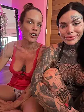 mommyselenafit_ webcam