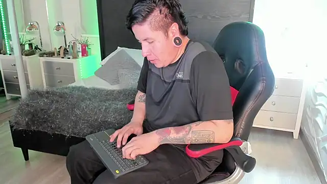 inkedsinners_ webcam