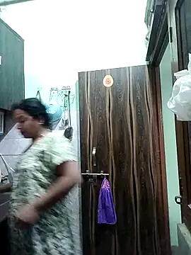 Cute-Janvi20 webcam