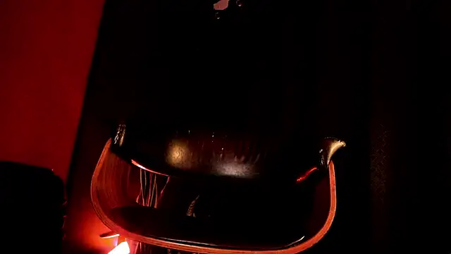 PervertedMissCloe webcam