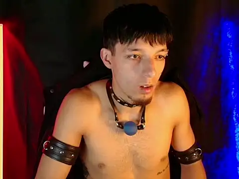 dark_men1 webcam
