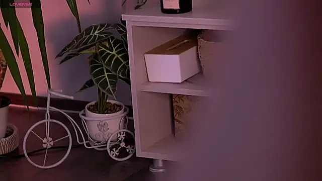 PureEllieX webcam