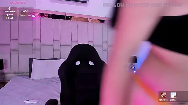 DonnaPeach webcam