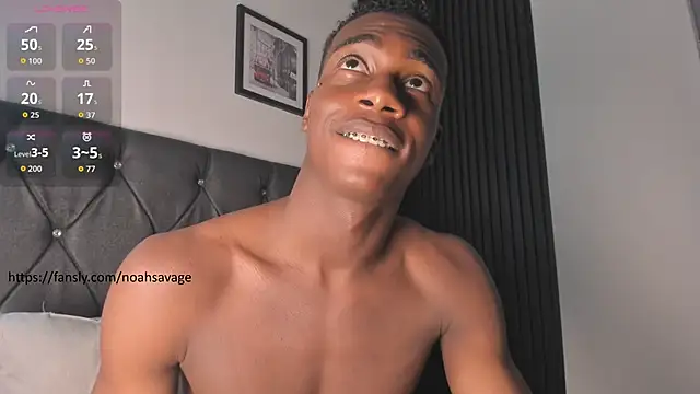 noah_johes webcam