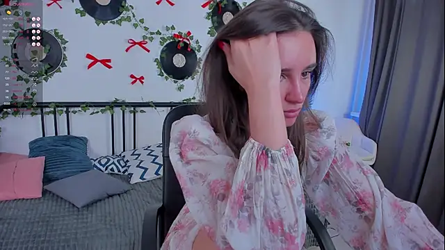 NicoleWells22 webcam
