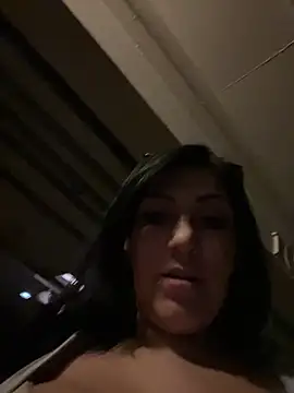 LittleMissEeve webcam