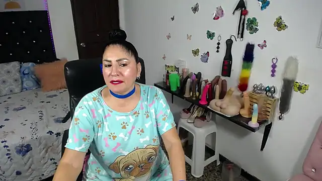 mature_bigboobs10 webcam