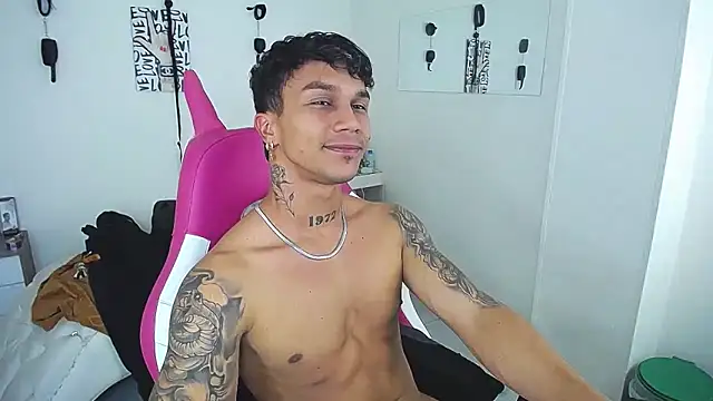 Leonard_Price webcam
