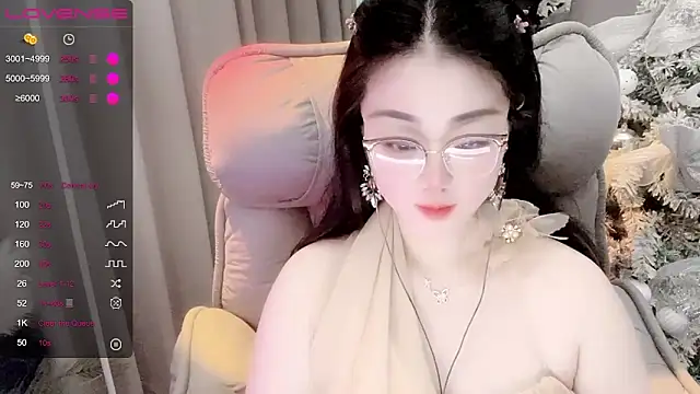 Monica-666888- webcam