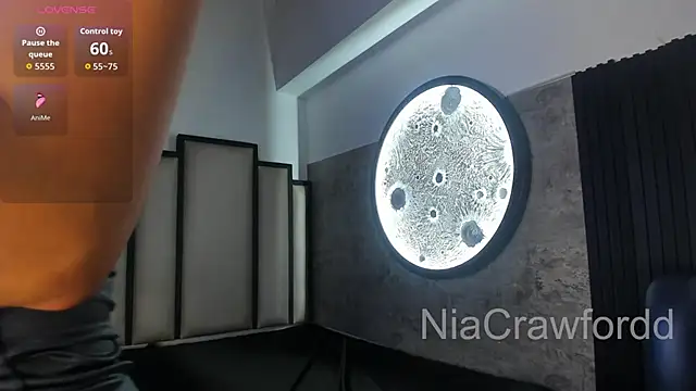 NiaCrawfordd webcam