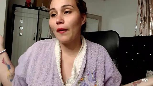 Baby_hornyJM webcam