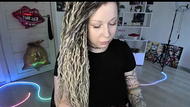 HoneySallyMoore webcam