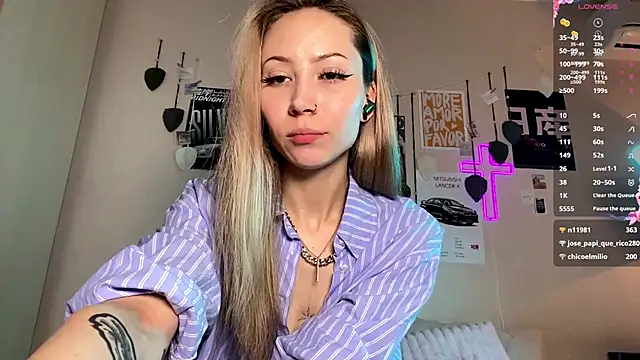sun_under_skyy webcam