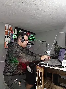 UrsoBissexualPauGrosso webcam