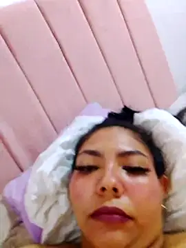 Izel_ webcam
