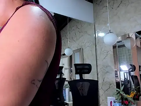katleya_lewiis webcam