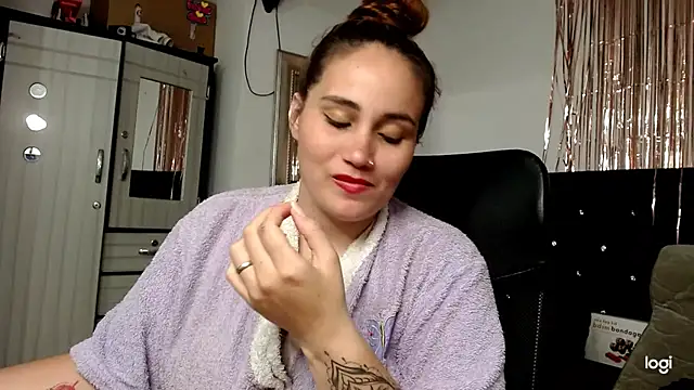 Baby_hornyJM webcam