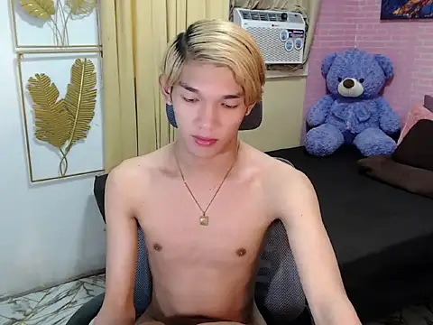 urasian_john18 webcam
