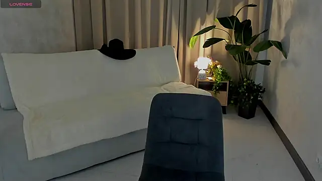 LeticiaRomano webcam