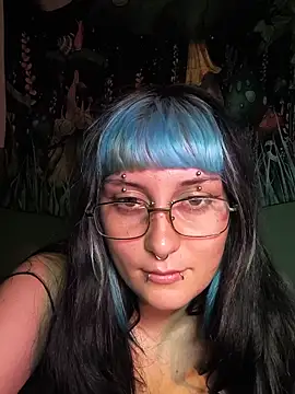 Lola_bunnyboll's room