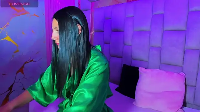 _Luna_Bennett live sex cam