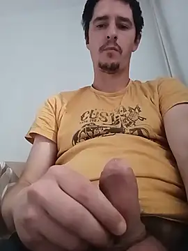 hugecock4u1990 webcam
