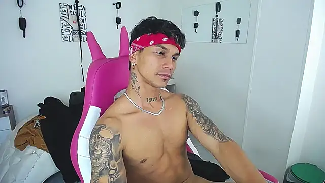 Leonard_Price webcam