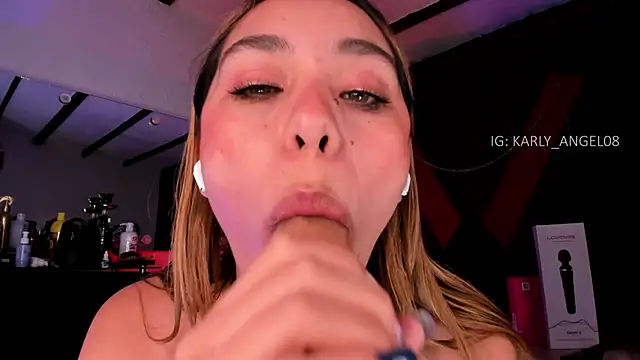 karly_angeel