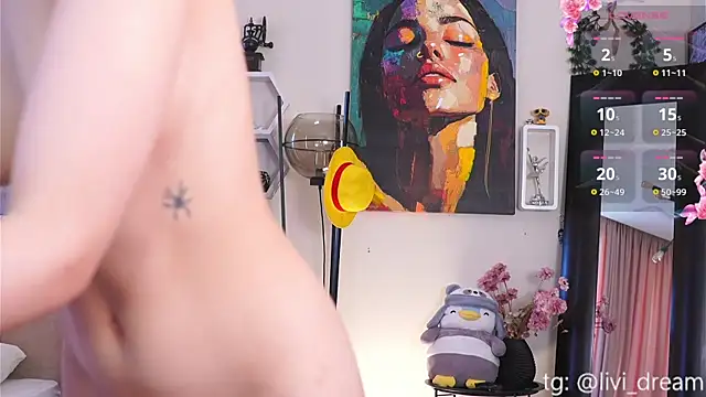 VernitaFiscalini webcam