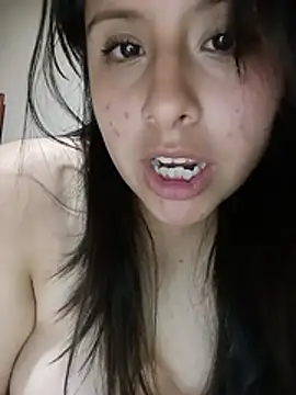 Rosyshadow webcam
