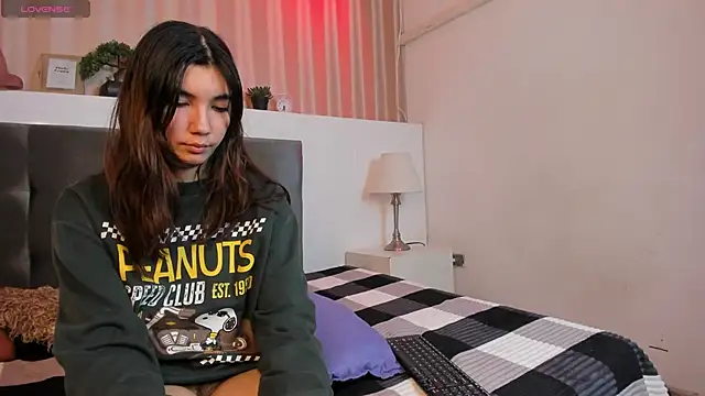 CuteButHarder webcam