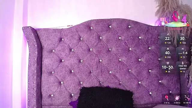 Violet_Collins1 webcam