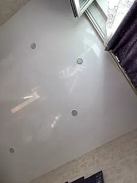Lolaley2 webcam