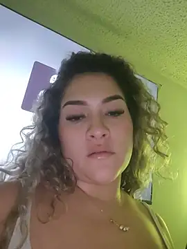 Sara_smiiith211 webcam