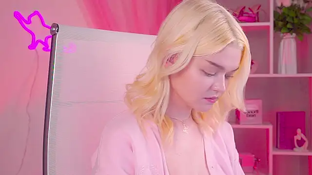 AdeleCartier webcam