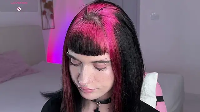 Vailyreb_ webcam