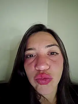 loveuu-bae webcam