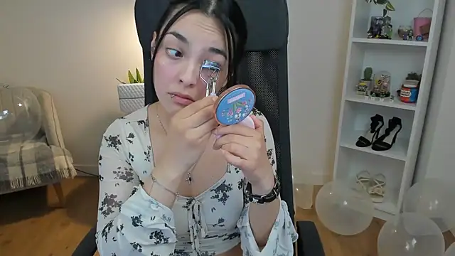 _BellaEvans_ webcam